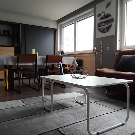- Geraeumige 95 Qm Mit Balkon Augsburg