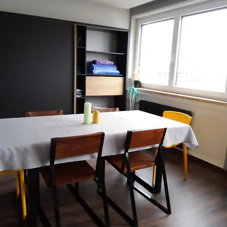 Lejlighed - Geraeumige 95 Qm Mit Balkon