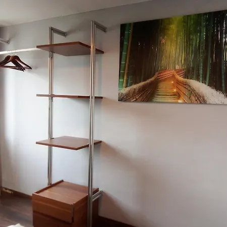 - Geraeumige 95 Qm Mit Balkon Lejlighed